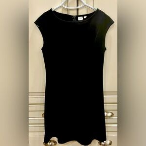 Cute GAP Premium Soft Summer Black Fit & Flare Dress Sz 4
